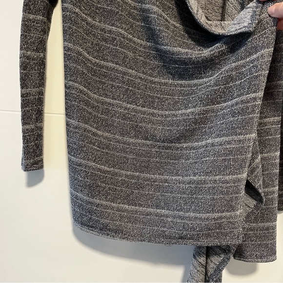 Volcom | Open Sweater - Picture 5 of 15